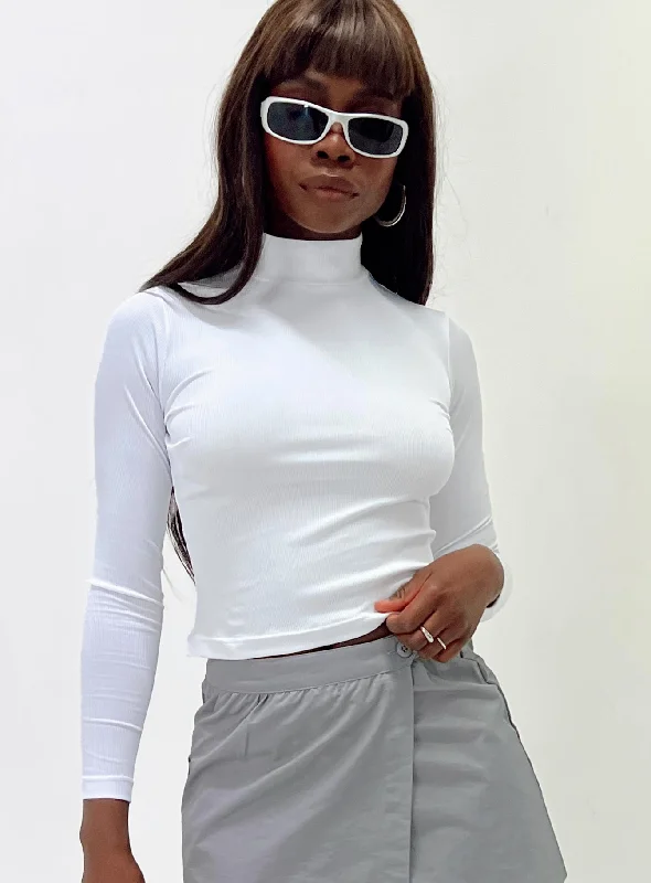 Sunday Staples Top Ivory Feminine Women's Soft 