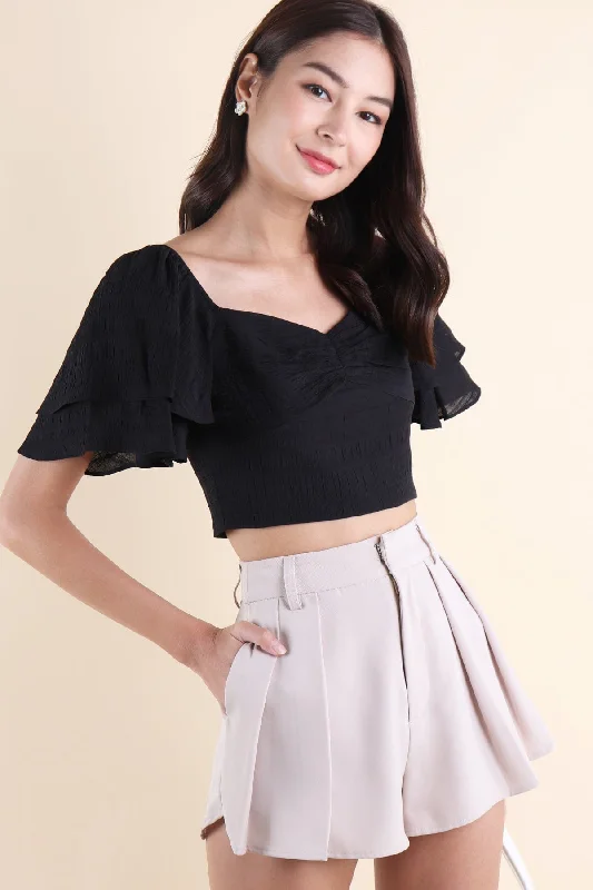LUMI FLUTTERS TOP IN BLACK Polished Women's Silk