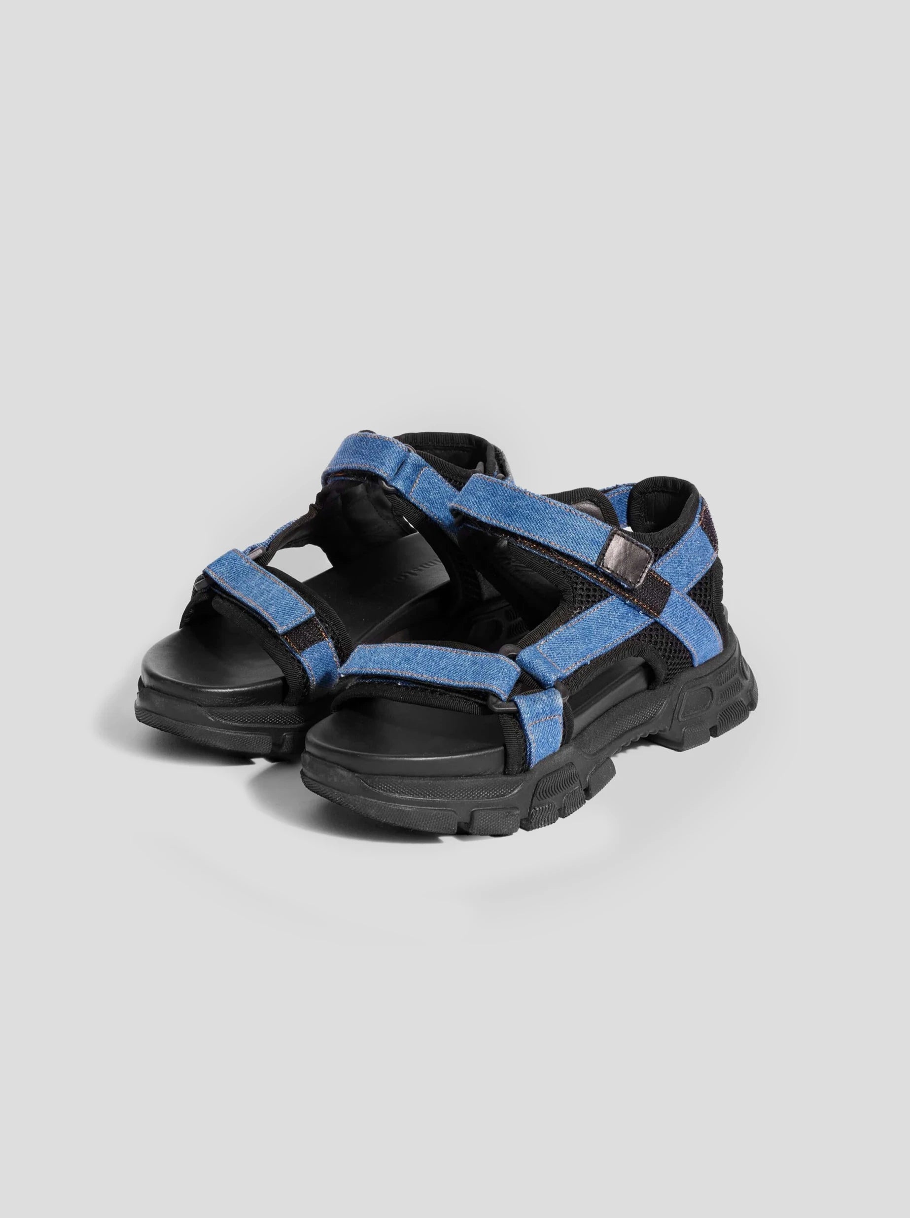 Travis Sandals in Denim Trendy Women's 